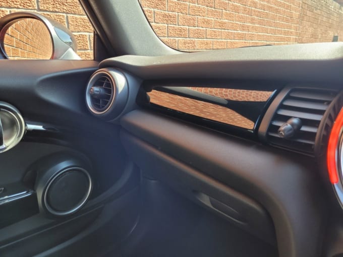 2025 Mini Hatch