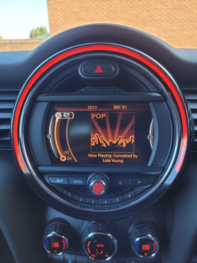 2025 Mini Hatch