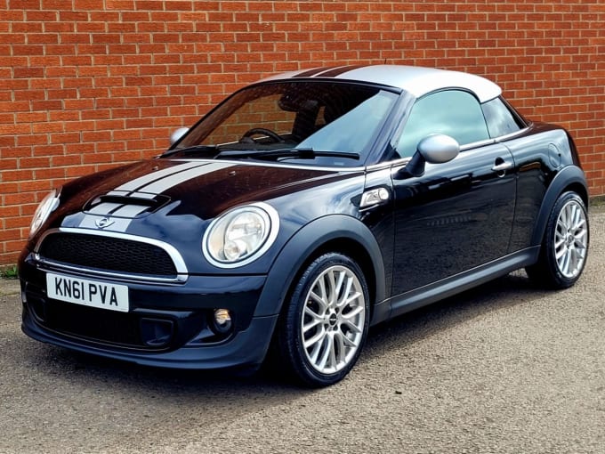 2025 Mini Coupe