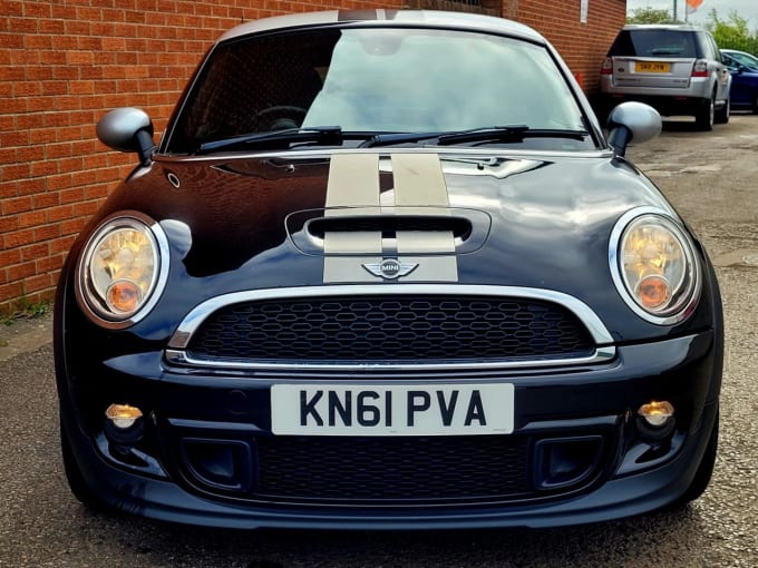 2025 Mini Coupe