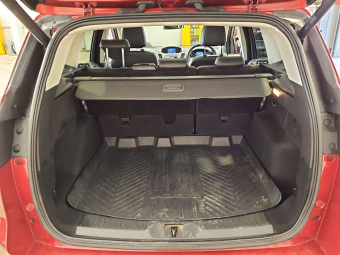 2025 Ford Kuga