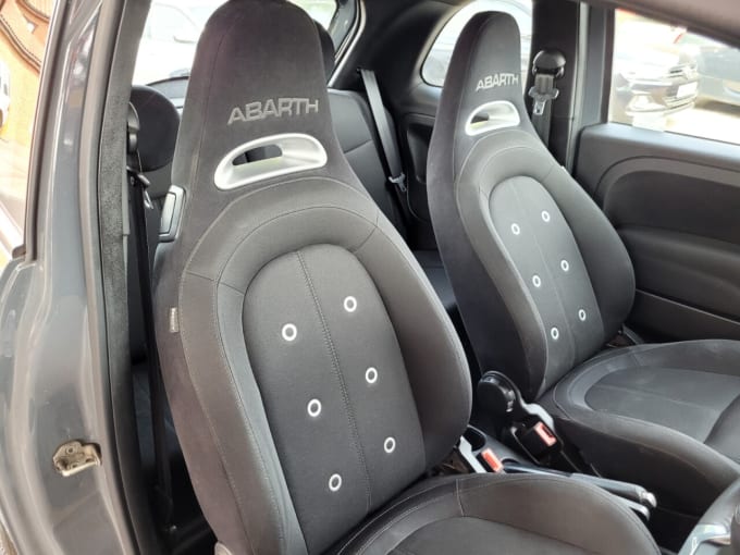 2025 Abarth 595