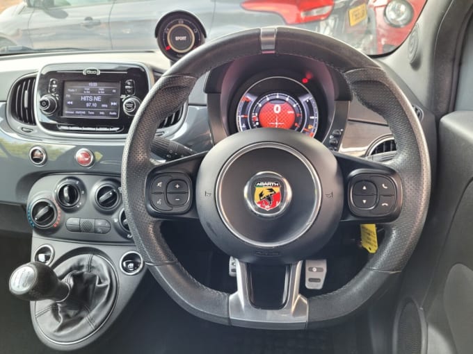 2025 Abarth 595