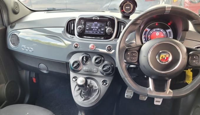 2025 Abarth 595