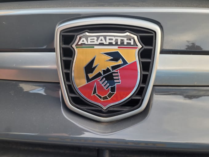 2025 Abarth 595