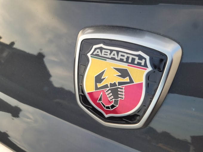 2025 Abarth 595