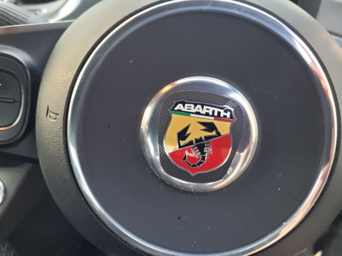 2025 Abarth 595