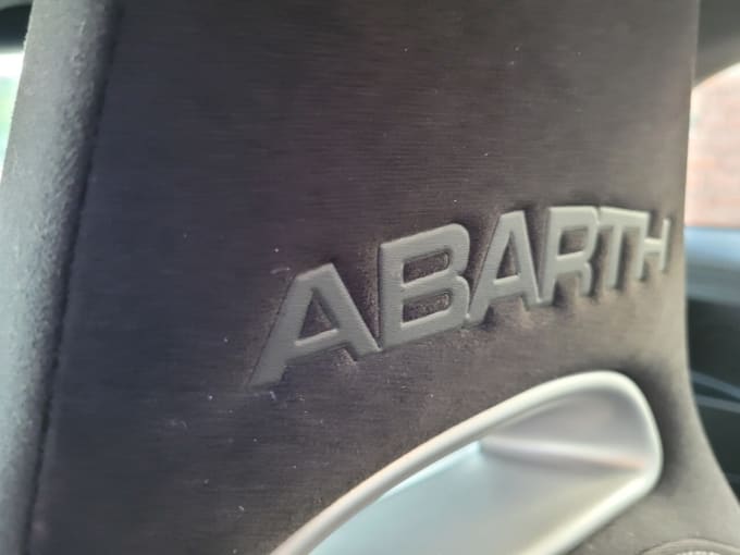 2025 Abarth 595