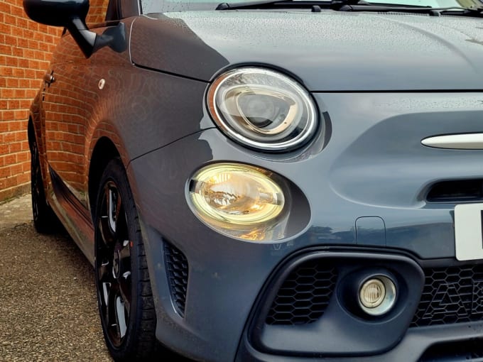 2025 Abarth 595
