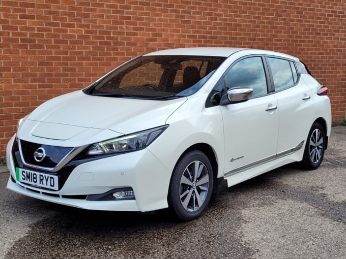 2025 Nissan Leaf