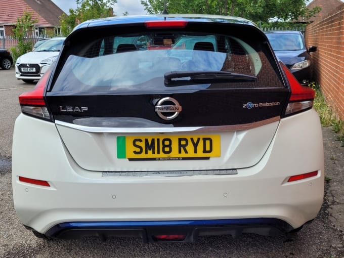 2025 Nissan Leaf
