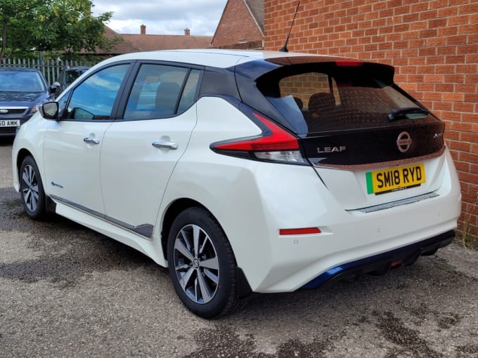 2025 Nissan Leaf