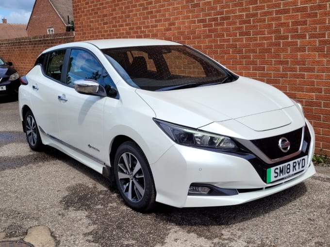 2025 Nissan Leaf