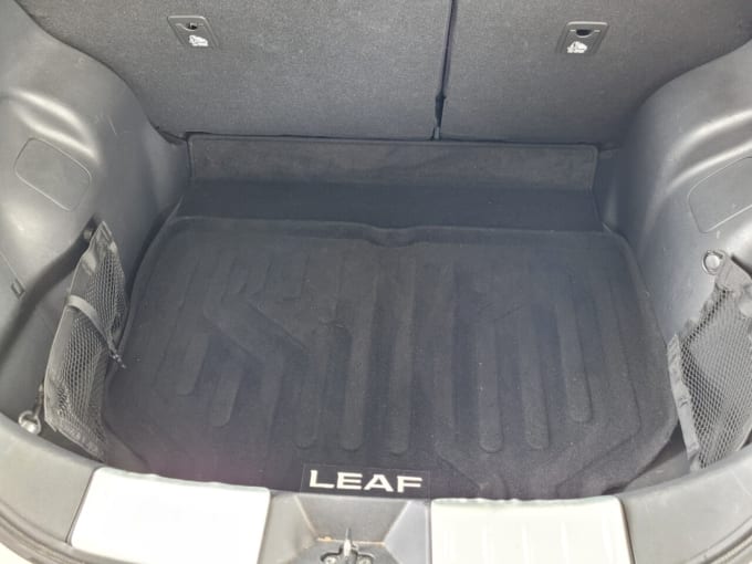 2025 Nissan Leaf