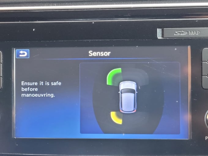 2025 Nissan Leaf