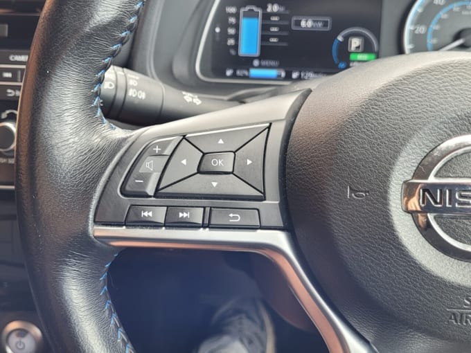 2025 Nissan Leaf