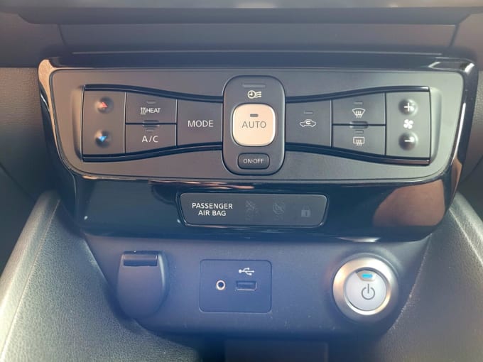 2025 Nissan Leaf