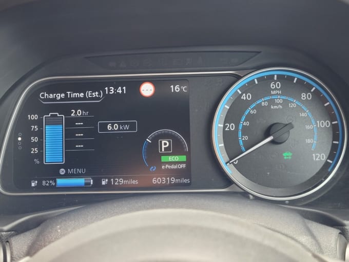 2025 Nissan Leaf