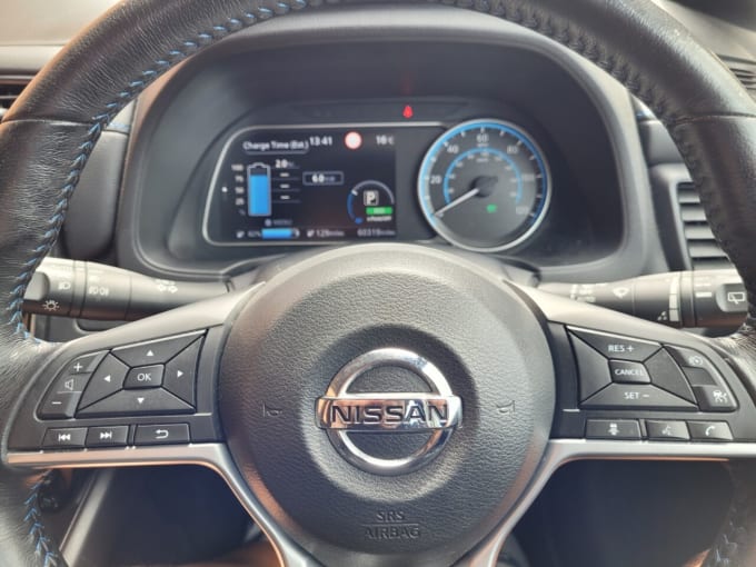 2025 Nissan Leaf