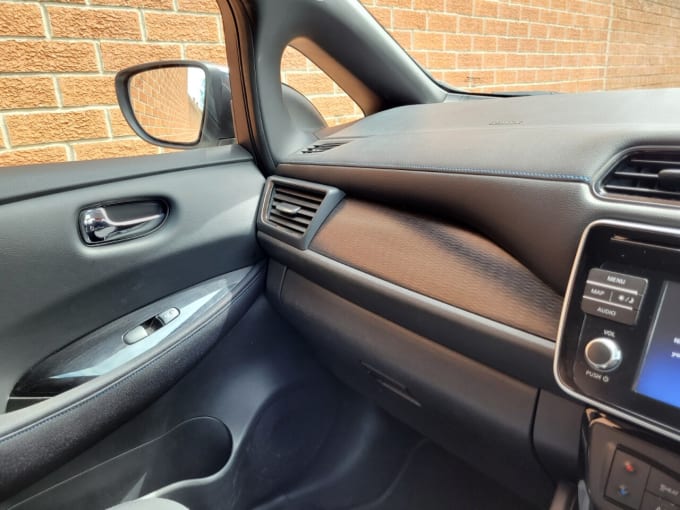 2025 Nissan Leaf