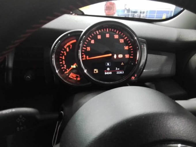 2025 Mini Hatch