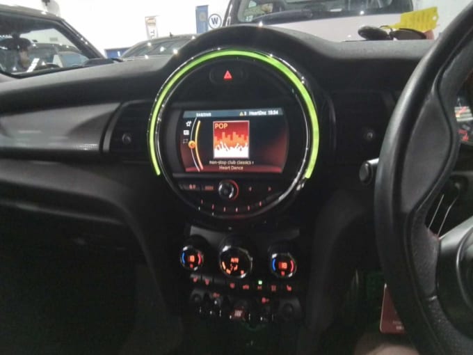 2025 Mini Hatch