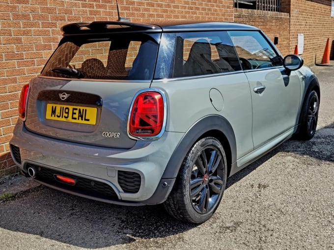 2025 Mini Hatch