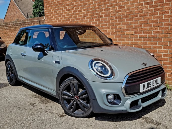 2025 Mini Hatch