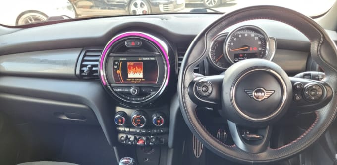 2025 Mini Hatch