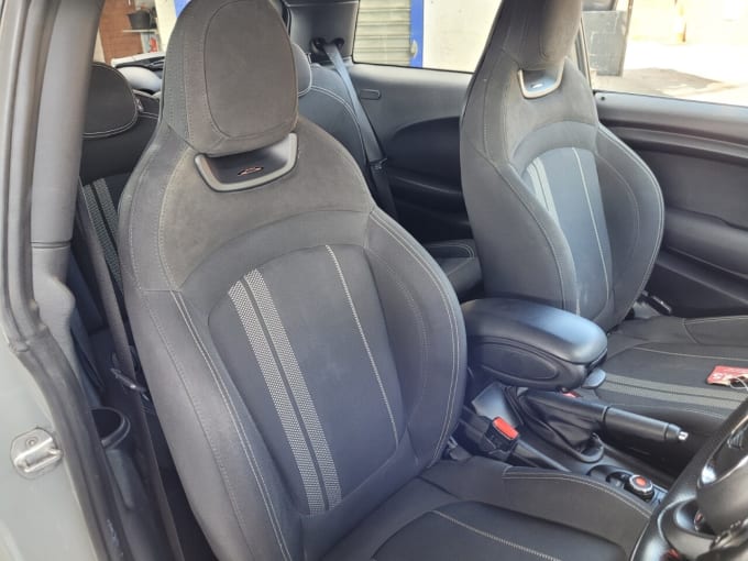 2025 Mini Hatch