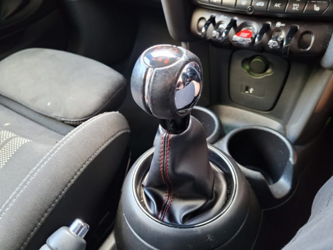 2025 Mini Hatch