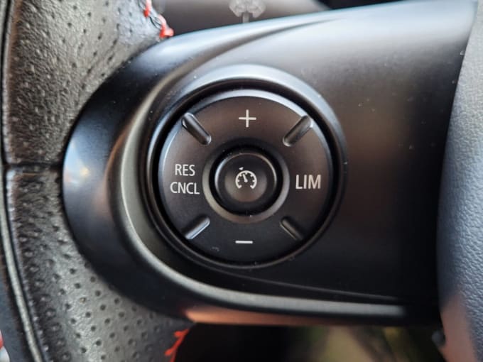 2025 Mini Hatch