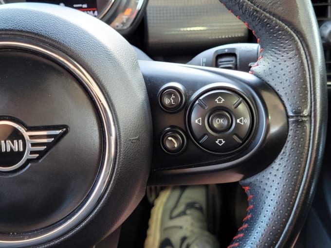 2025 Mini Hatch