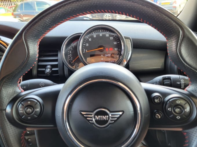 2025 Mini Hatch