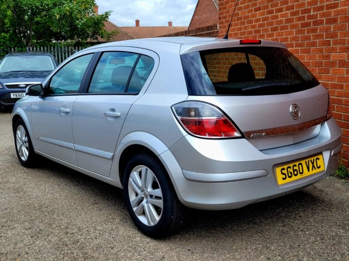 2025 Vauxhall Astra