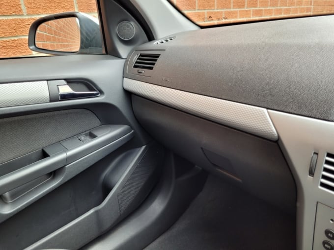 2025 Vauxhall Astra