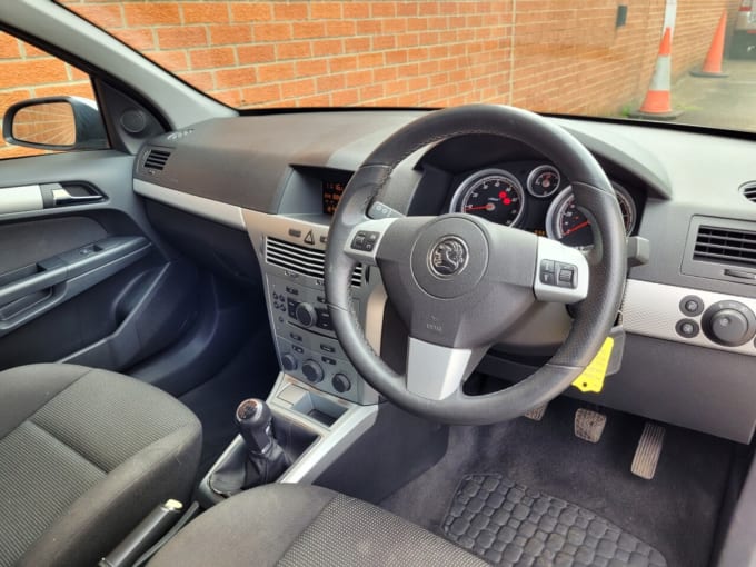 2025 Vauxhall Astra