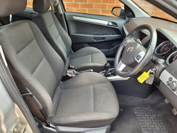 2025 Vauxhall Astra