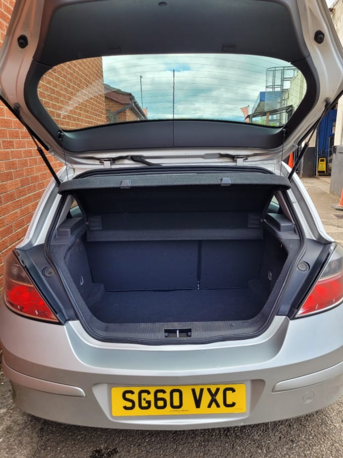 2025 Vauxhall Astra
