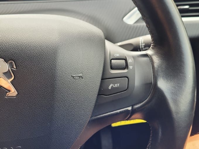 2025 Peugeot 208