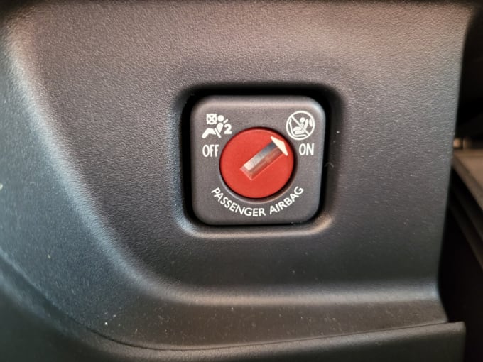 2025 Peugeot 208