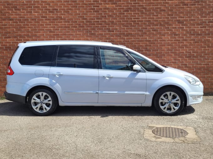 2025 Ford Galaxy