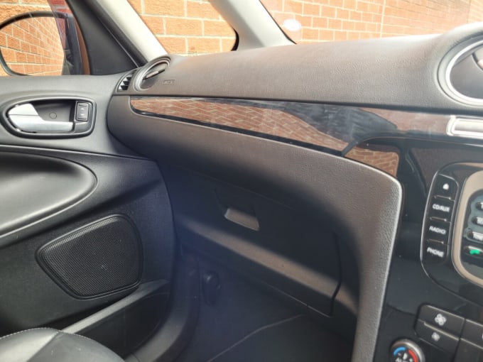 2025 Ford Galaxy