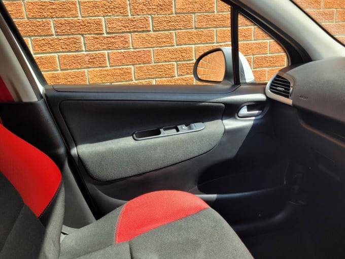 2025 Peugeot 207