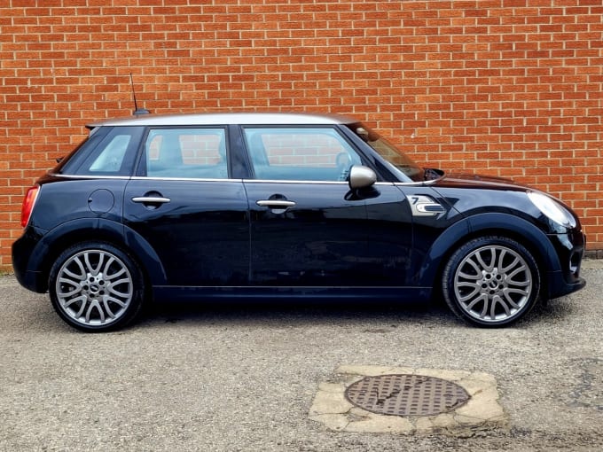 2025 Mini Hatch