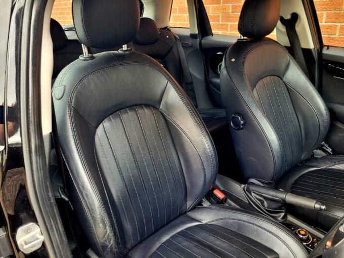2025 Mini Hatch