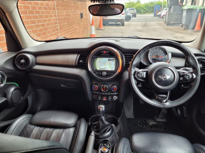 2025 Mini Hatch