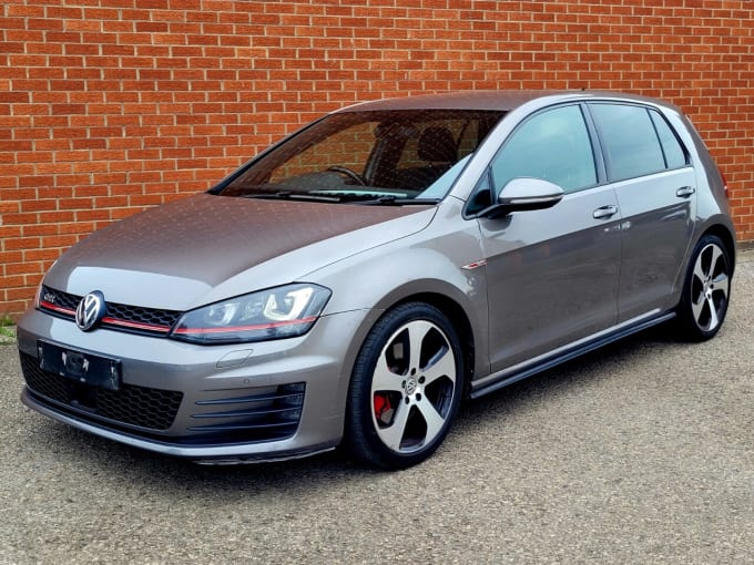 2025 Volkswagen Golf