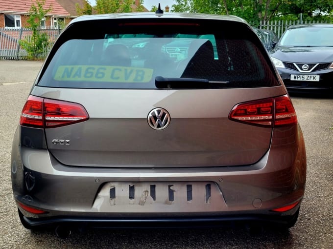2025 Volkswagen Golf