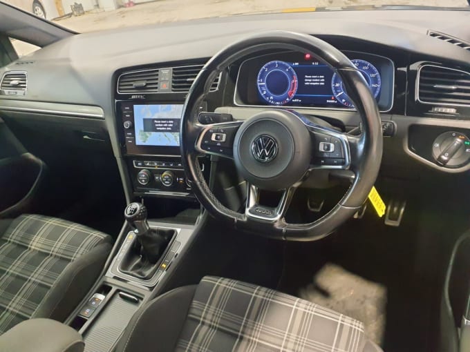 2025 Volkswagen Golf